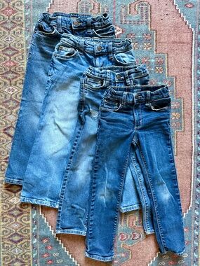 Lot of 4 pairs of boys 5T jeans